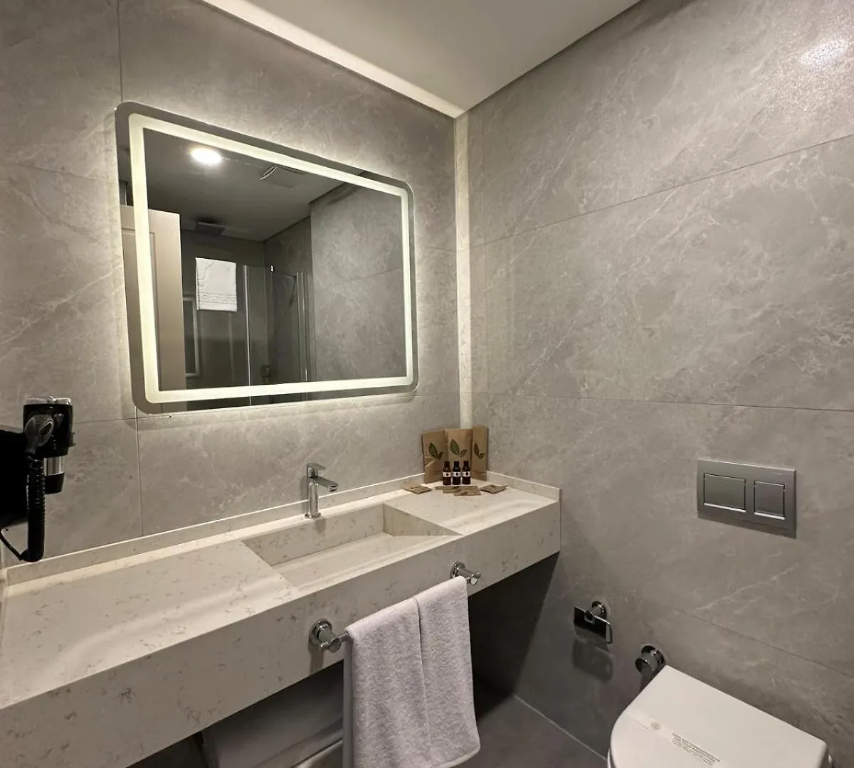 Alves Hotel İzmir