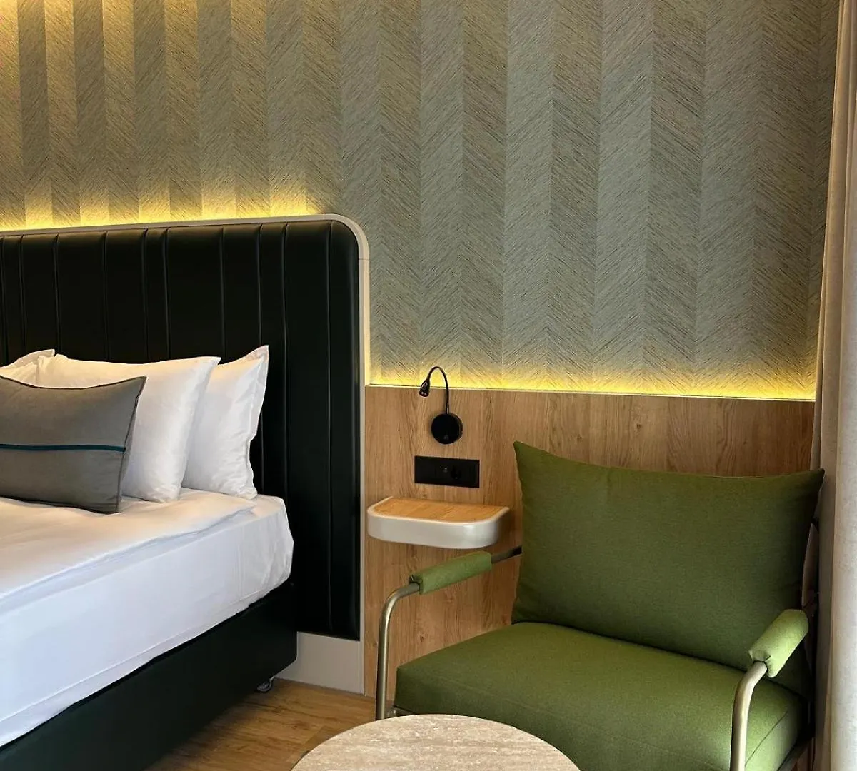 Alves Hotel 伊兹密尔